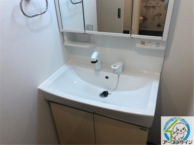 シギラの独立洗面台|パース写真