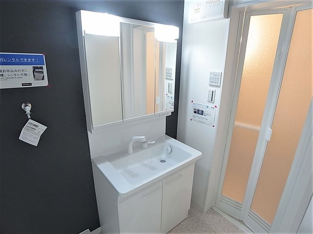 あんしん宮川町の独立洗面台|ワイド幅のシャンプードレッサー