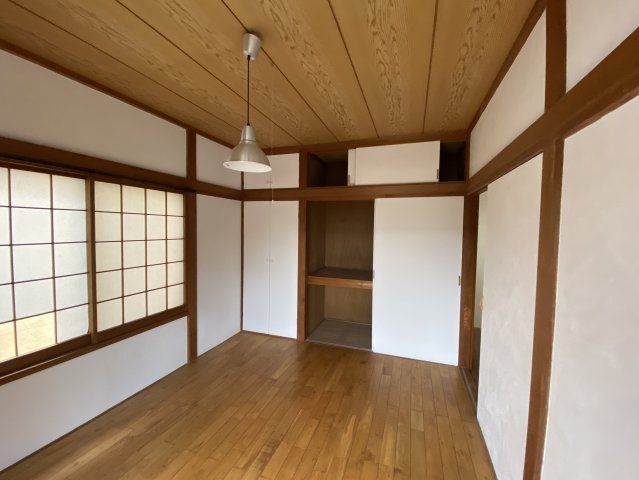 南横川630中古戸建の洋室