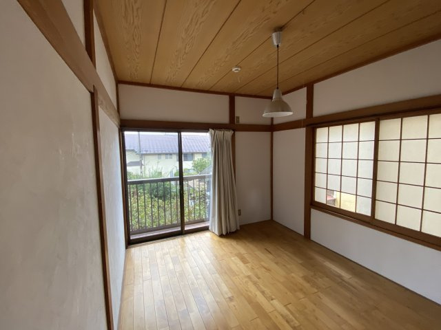 南横川630中古戸建の洋室