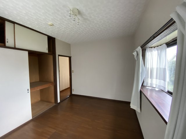 南横川630中古戸建の洋室