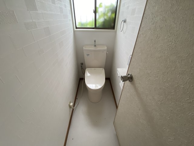 南横川630中古戸建のトイレ