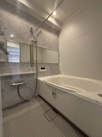 グランドメゾン新高円寺の浴室