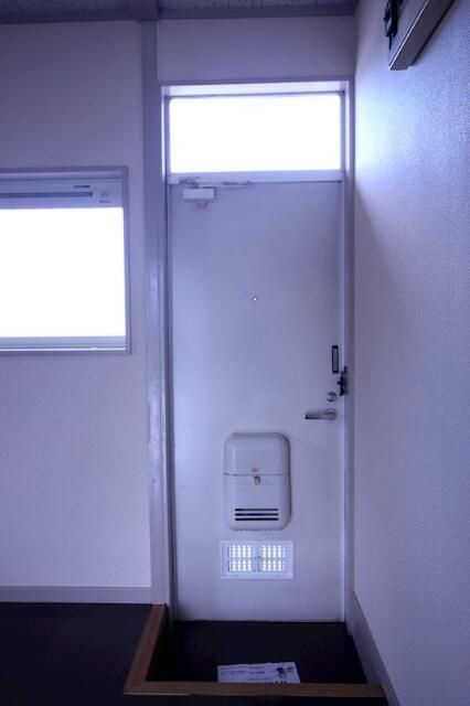 レピュートホソノⅡの玄関
