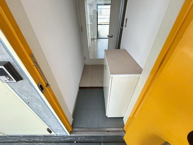 アメニティ吉島通りの玄関|明るい玄関です