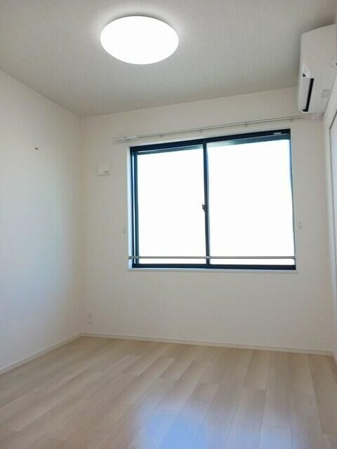 アン・フェリシアの寝室