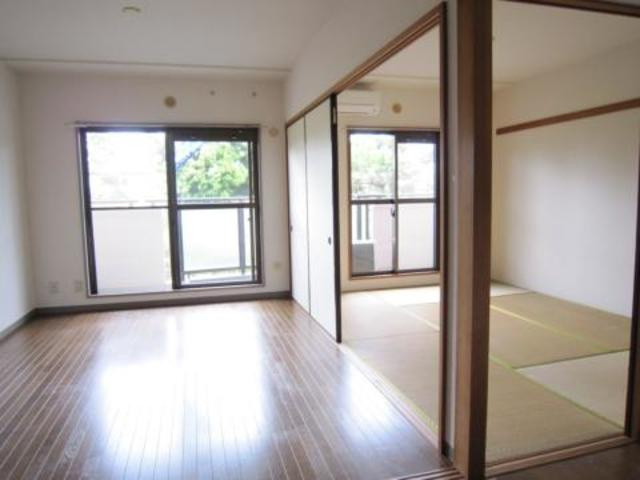 ベルデュール湘南太平台の居間・リビング