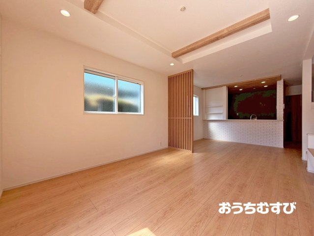 守山区小幡南2丁目(全3棟)の居間・リビング
