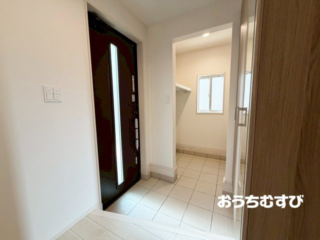 守山区小幡南2丁目(全3棟)の玄関