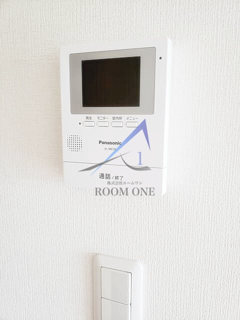 第二多摩川苑のセキュリティ|モニター付きインターホンです。