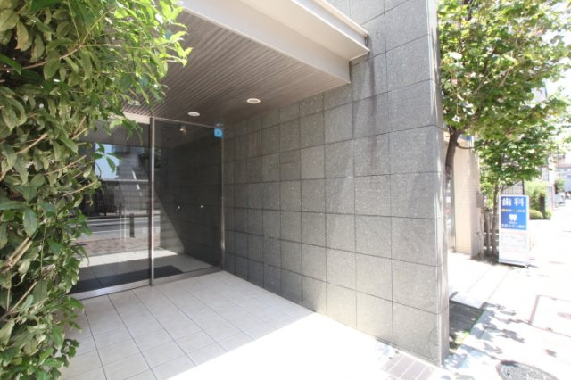 【エントランス】