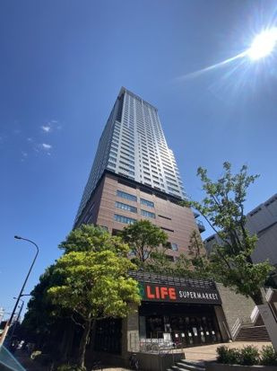 クロスエアタワー