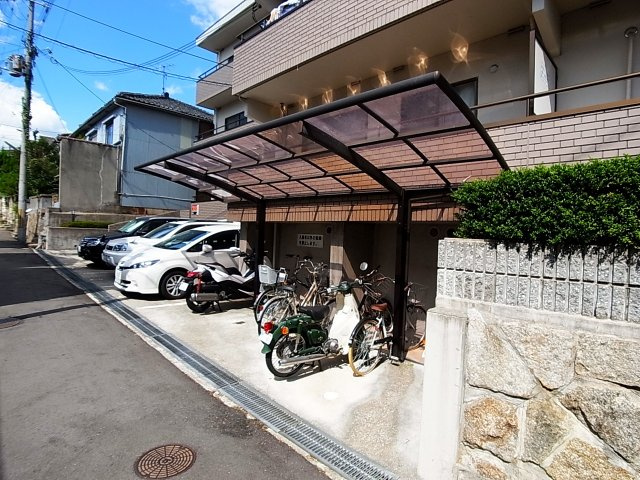 アイマンション長尾のその他共用部分|駐輪スペースも御座います