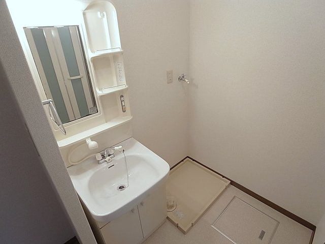 アイマンション長尾の洗面所|独立洗面、シャンプードレッサー