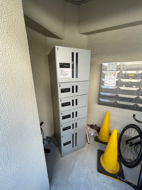 ウェストハイツのセキュリティ|防犯カメラ３ヶ所あり