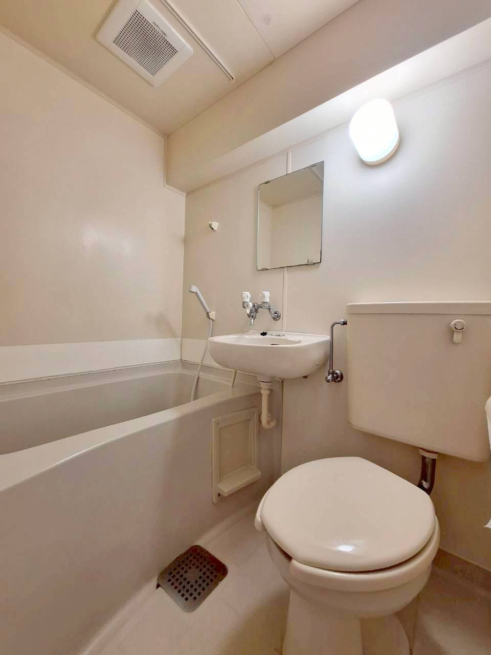 ウェストハイツの玄関