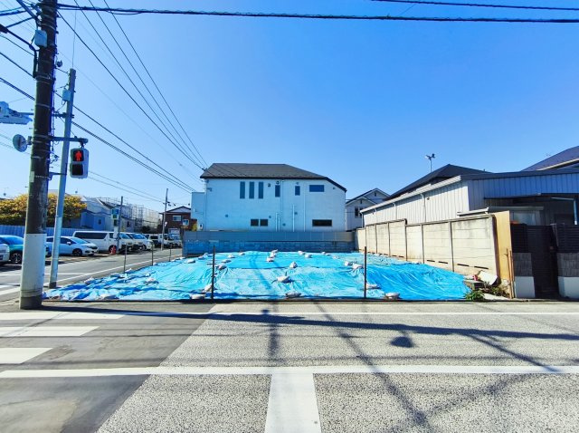 豊島区千川2丁目 限定1区画の外観|開放感あふれる東南角地の整形地
現況更地になります
是非、現地にて土地のボリュームや陽当たり、周辺環境などご確認ください♪