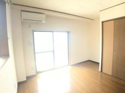 【居間・リビング】 | ラッキーハウス　南棟