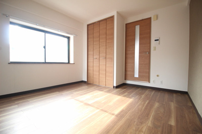 【寝室】 | アベニュー大供