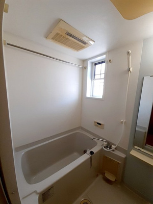 【浴室】 | ラッフィナートカーサ壱番館 | ☆神戸市須磨区　ラッフィナートカーサ壱番館☆