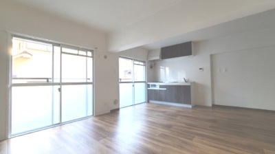 【居間・リビング】 | リバーサイドハイツ | 同建物別部屋参考写真☆神戸市垂水区　リバーサイドハイツ☆