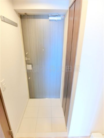 ドゥーエ梅屋敷の玄関