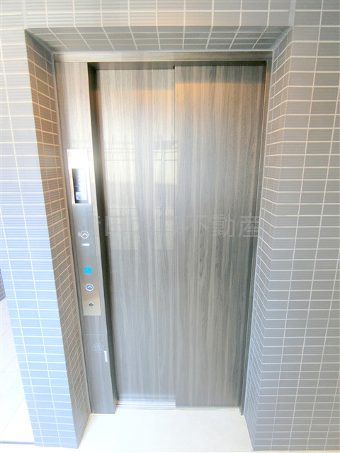 ドゥーエ梅屋敷のその他共用部分|エレベーター