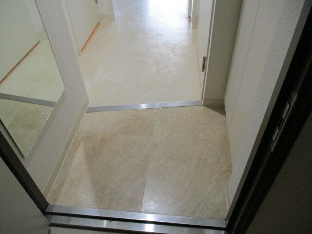 アロハマリーナの玄関