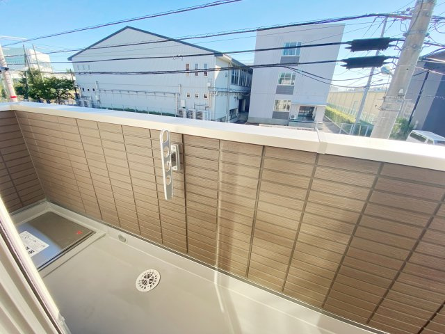 グラセフルⅢのバルコニー|別号室の参考写真です。