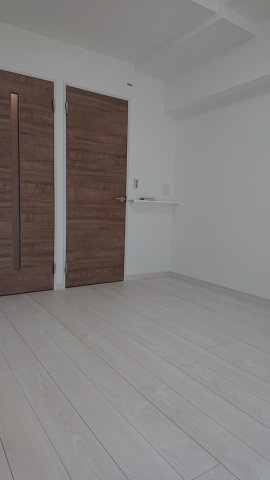 クレヴィスタ方南町の洋室|コンパクトで使いやすい洋室です