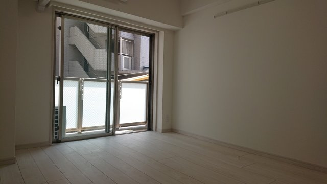 クレヴィスタ方南町の居間・リビング|使いやすい居間です