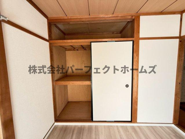 萱島東2丁目テラスハウスの収納|たっぷりとした収納スペースです