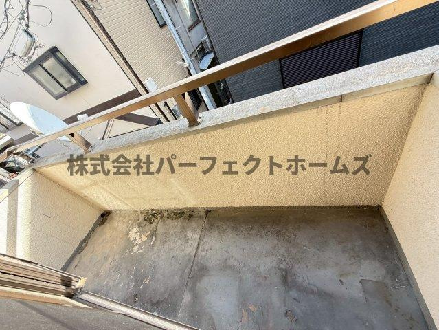 萱島東2丁目テラスハウスのバルコニー|落ち着いた時間を過ごせるバルコニーです