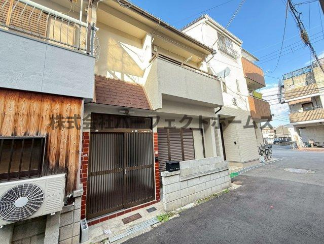 萱島東2丁目テラスハウスのエントランス|落ち着いたエントランスです