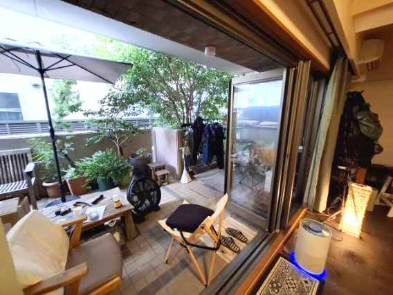 メゾンフィオーレ竜南　静岡市葵区竜南３丁目のバルコニー|専用庭付きのバルコニー。好きな草花や野菜の栽培もできそうですね！