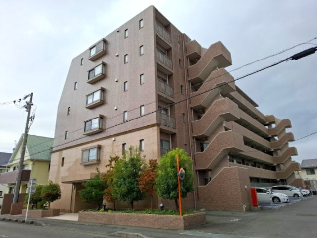 メゾンフィオーレ竜南　静岡市葵区竜南３丁目　1階