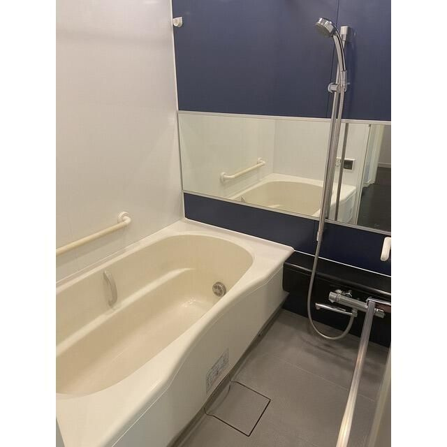 ＫＷレジデンス桜新町の浴室