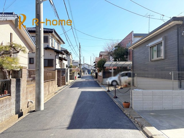 牛久市神谷2丁目　新築戸建て　A号棟の前面道路含む現地写真|『今から見たい！』大歓迎です♪
お気軽にＲ－ｈomeまでお問い合わせください。