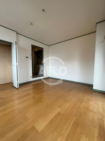 ゴックス南森町の居間・リビング|ゴックス南森町　洋室