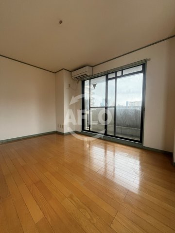 ゴックス南森町の居間・リビング|ゴックス南森町　洋室