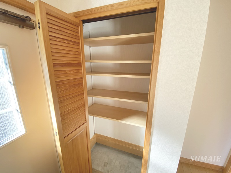 Ｓｗｅｄｉｓｈ Ｍａｉｓｏｎ 元町の収納|シューズボックスです☆