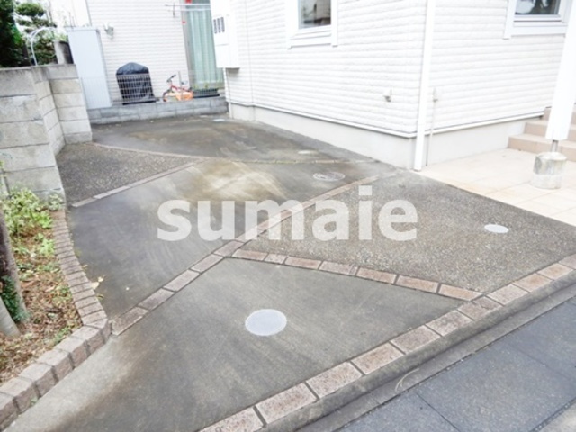 Ｓｗｅｄｉｓｈ Ｍａｉｓｏｎ 元町の駐車場|駐輪場あります。