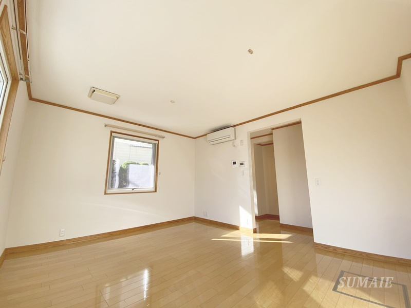 Ｓｗｅｄｉｓｈ Ｍａｉｓｏｎ 元町の居間・リビング|陽当たり良好☆