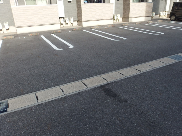 向日葵の花の駐車場
