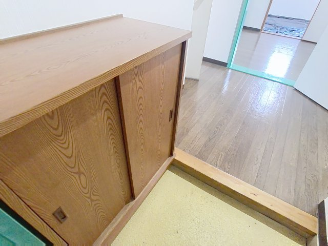 ササハラコーポの玄関