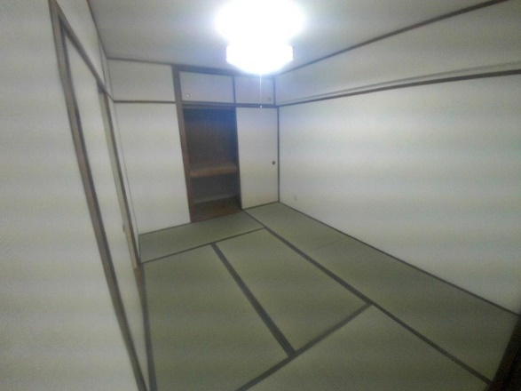 マンション朝霧３号館の和室