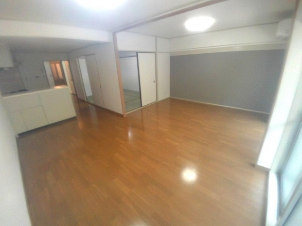 マンション朝霧３号館の居間・リビング