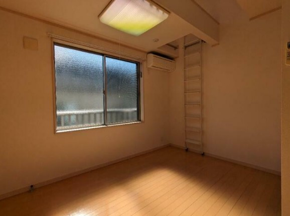 パンテール西荻の居間・リビング