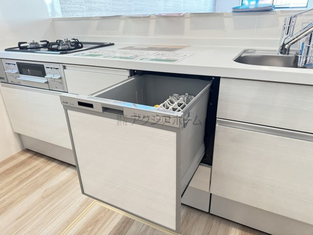 所沢市東狭山ケ丘1丁目・全1棟　新築一戸建　～駅徒歩5分～のキッチン|食洗器