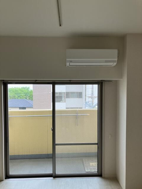 アロハ海岸通の内装